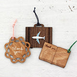 Etykietki prezentowe Midori PCM Wood Tag Card Walizka