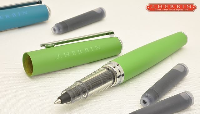 Pióro kulkowe na naboje J. Herbin | Czarne