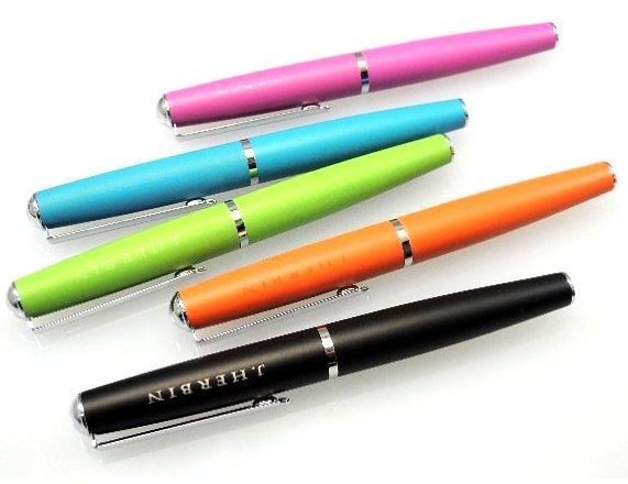 Pióro kulkowe na naboje J. Herbin | Czarne