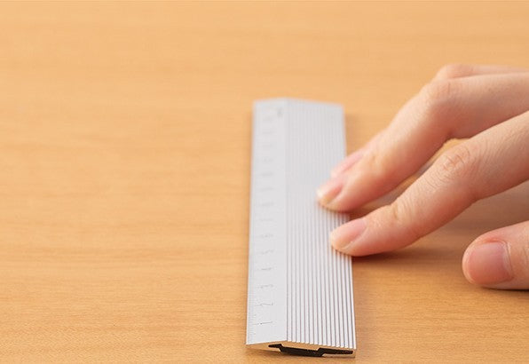 Linijka z magnesem Midori 15 cm | Srebrna