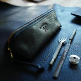 Skórzany piórnik Tools To Liveby L | Czarny