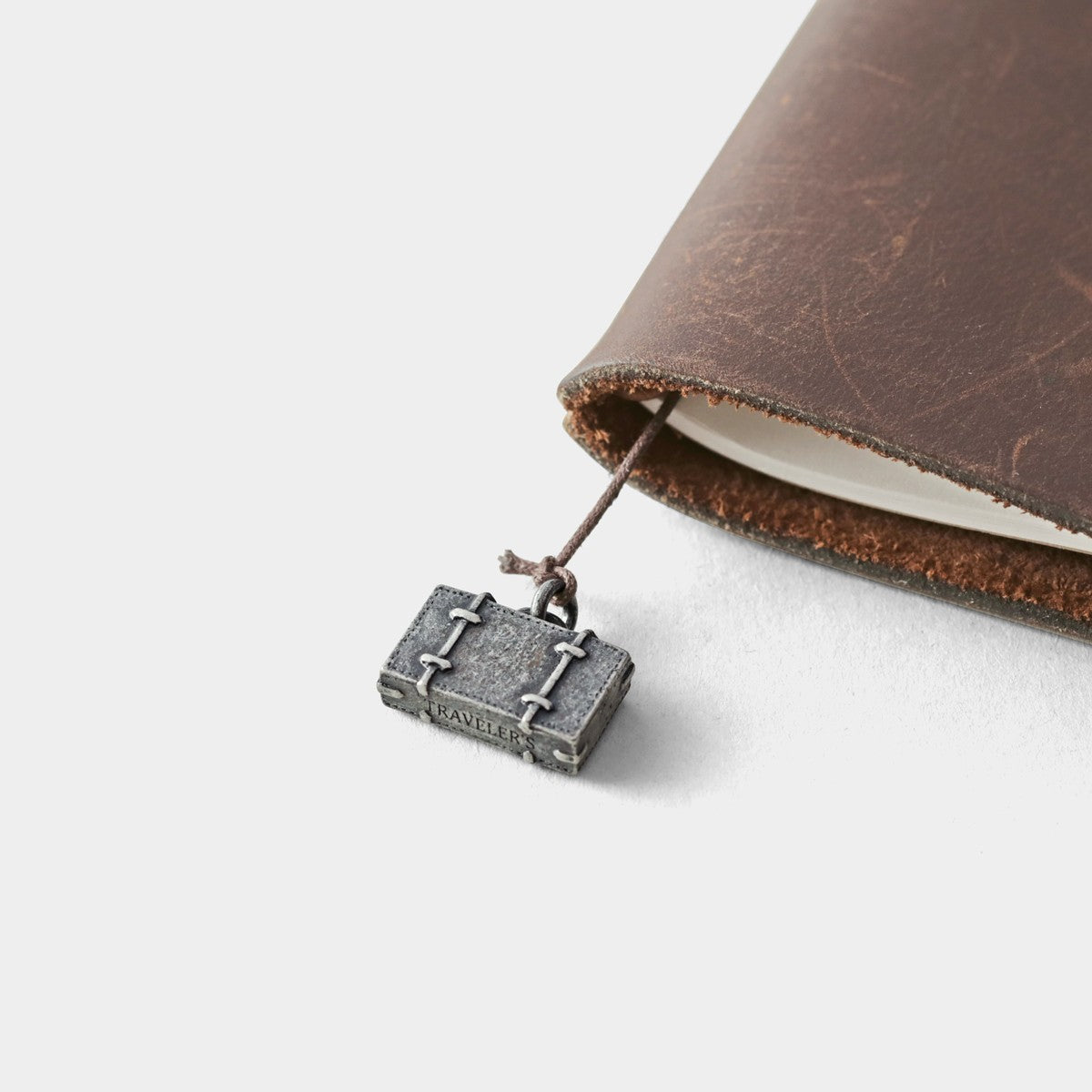Zawieszka Traveler's Factory | Skrzynia