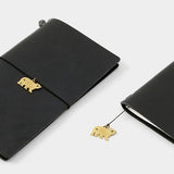 Mosiężna zawieszka Traveler's Factory | Niedźwiedź