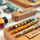 Piórnik na sześć piór Esterbrook Nook British Tan