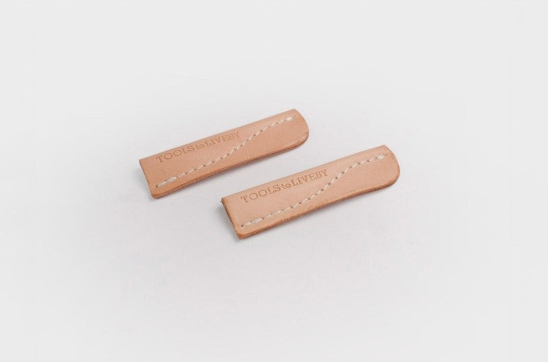 Skórzana zatyczka na ołówek Tools to Liveby | Naturalna