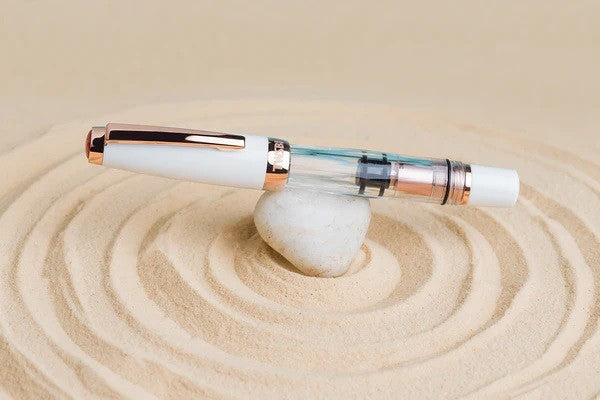 Pióro wieczne TWSBI Diamond Mini V2 Rose Gold | White