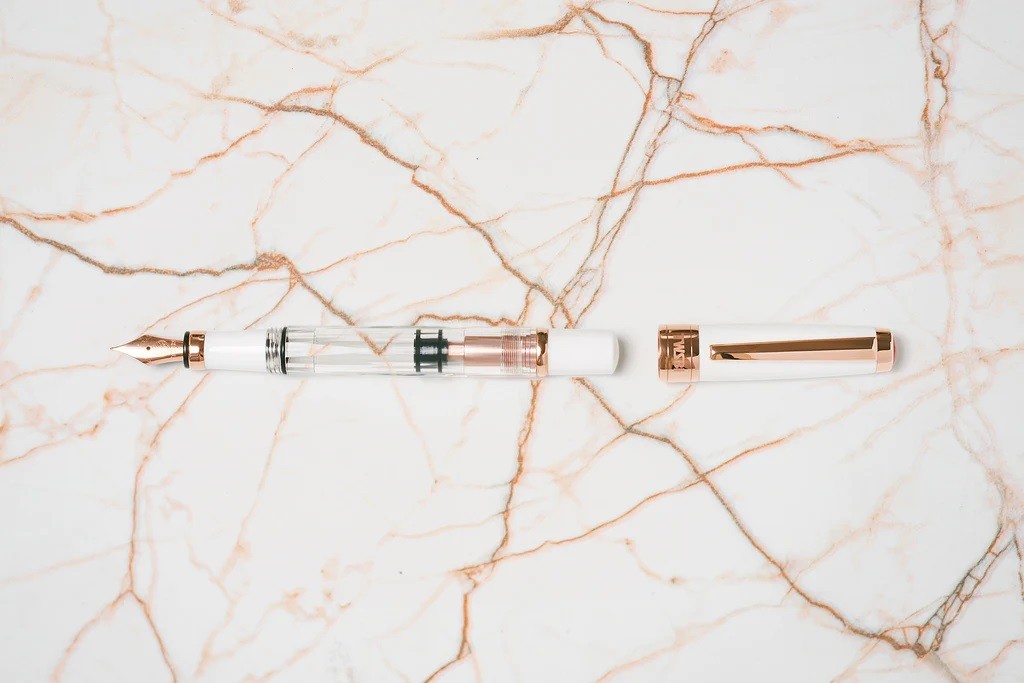 Pióro wieczne TWSBI Diamond 580 Rose Gold II | White