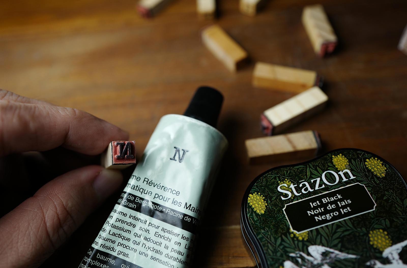 Pieczątki Tools to Liveby | Alfabet