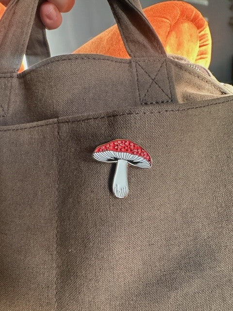 Pin Paw Generation | Muchomor