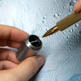 Podstawka do pióra z pojemnikiem na atrament Colorverse Ink