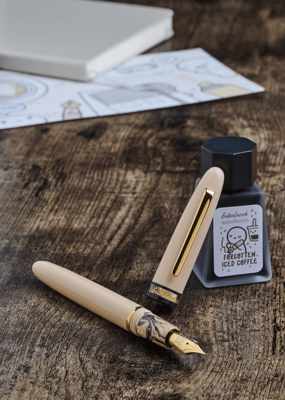 Pióro wieczne Esterbrook x TheCoffeeMonsterzCo Estie | Coffee Edition Gold Trim | Edycja Limitowana