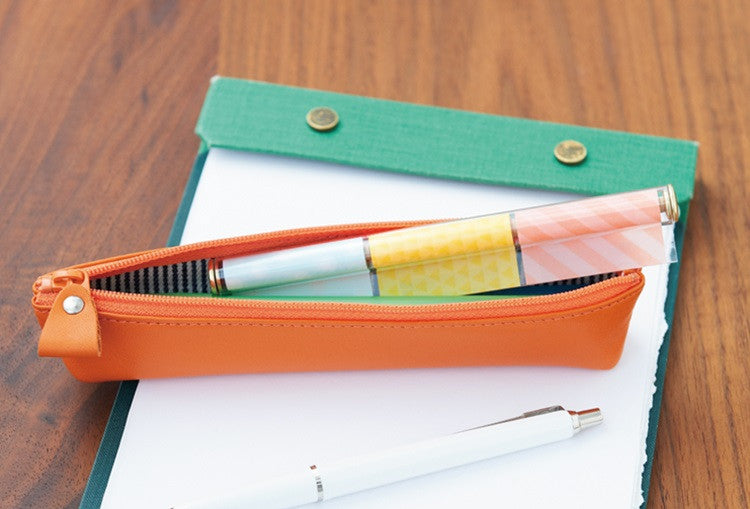 Karteczki indeksujące w dyspenserze