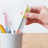 Karteczki indeksujące w dyspenserze