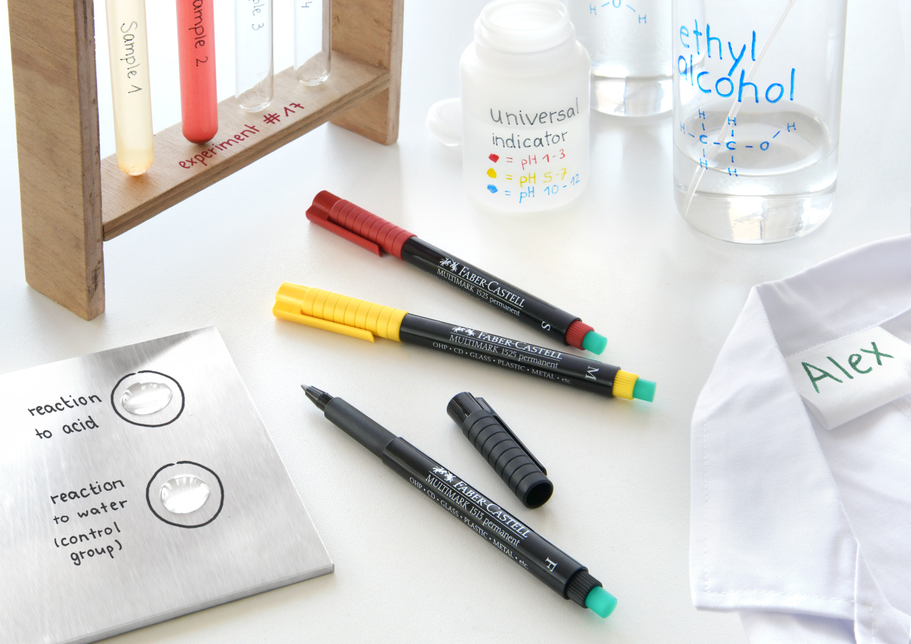 Uniwersalny marker permanentny Multimark Faber-Castell