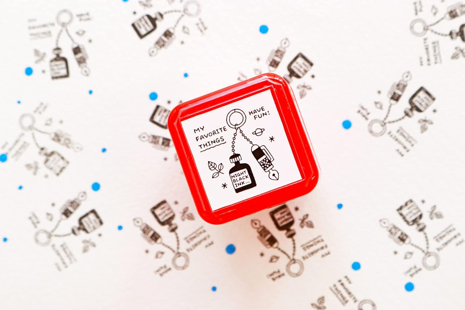 Pieczątka Eric Small Things x SANBY | Brelok