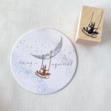 Pieczątka | Wiewiórka na huśtawce