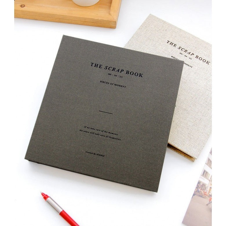 Album do scrapbookingu ICONIC The Scrap Book v.2