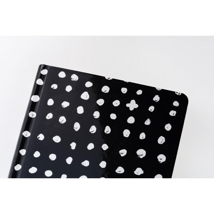 Kalendarz Tygodniowy 2026 Hobonichi Techo Weeks | Makoto Matsubayashi: Dot | Edycja angielska