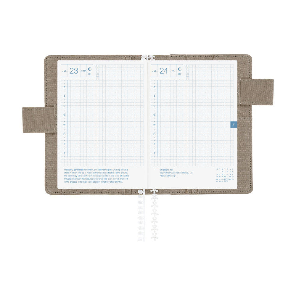 Okładka na kalendarz Hobonichi Techo A6 | iyo okumi: A Story About Me