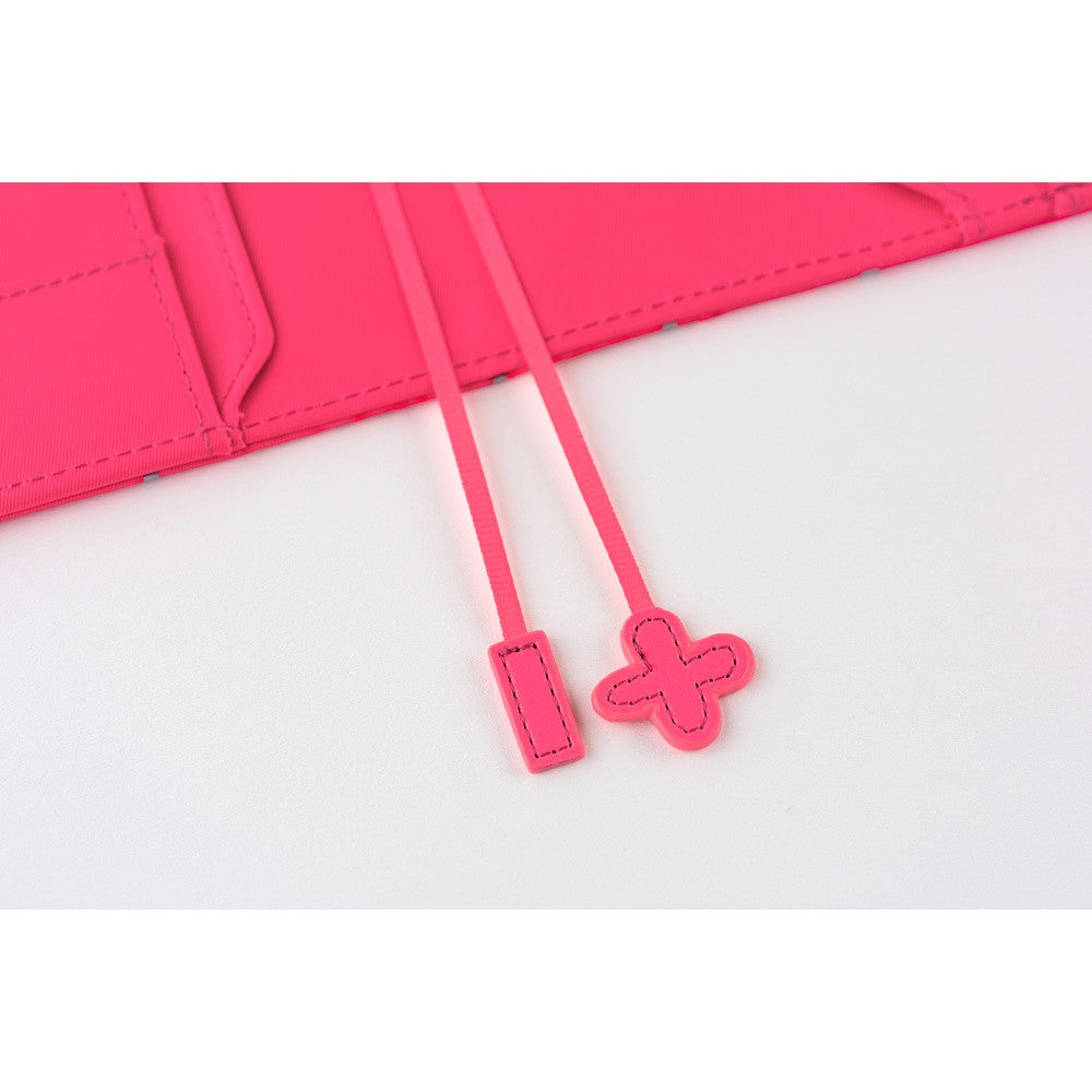 Okładka na kalendarz Hobonichi Techo A5 | Makoto Matsubayashi: Pink Flowers