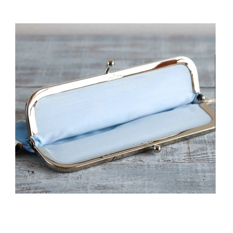 Piórnik zapinany na bigiel