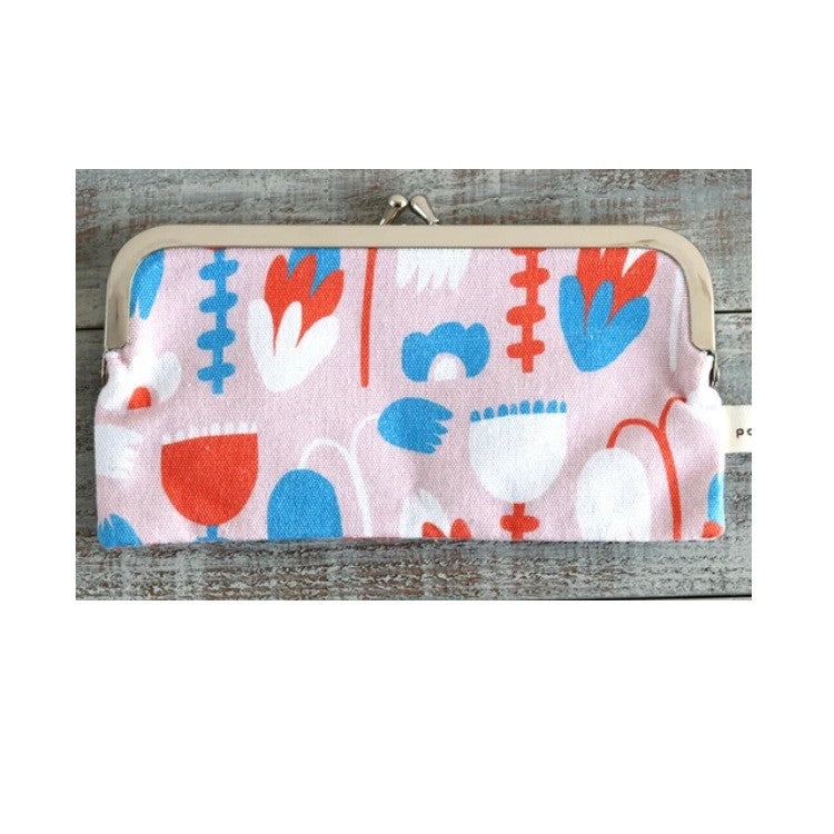 Piórnik zapinany na bigiel