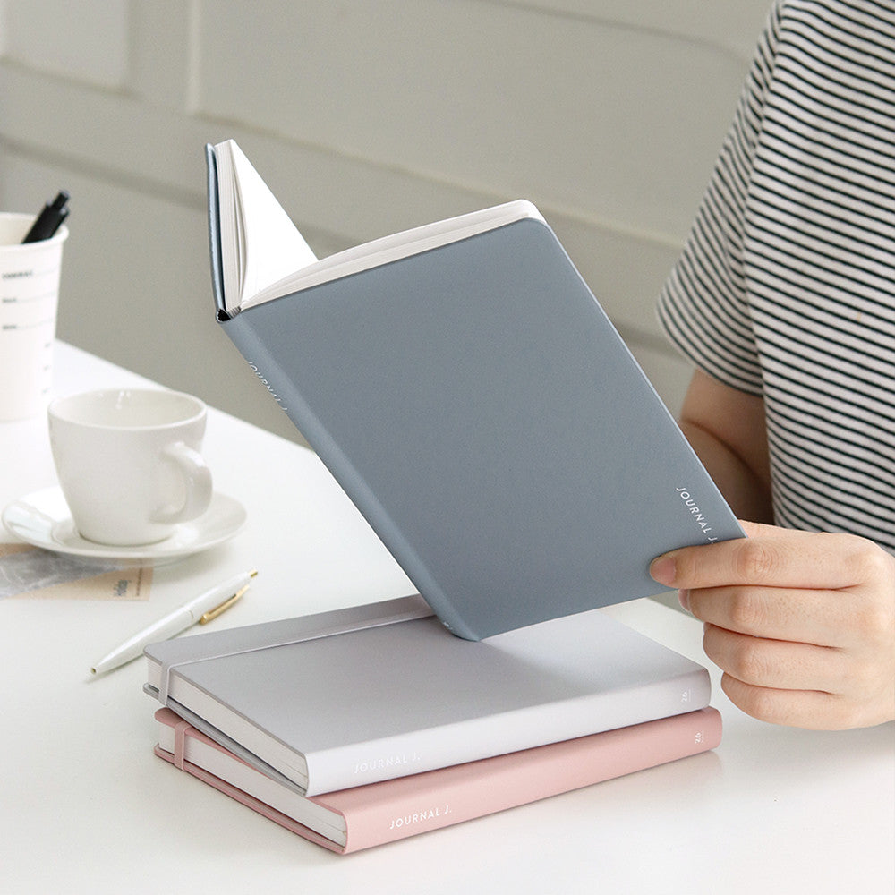 Kalendarz tygodniowy 2026 ICONIC | Journal J | B6